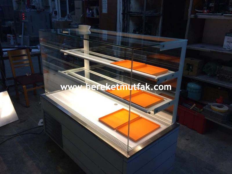 Çikolata dolabı yapıştırma camlı ahşap dekorlu