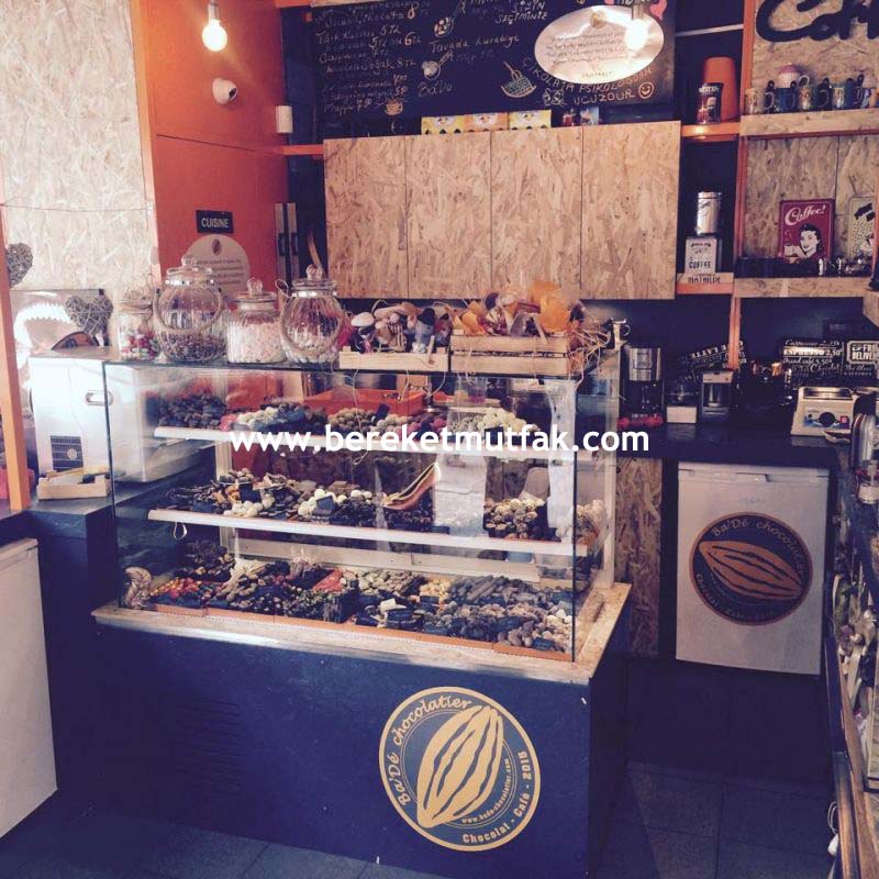 çikolata dolabı lazer camlı