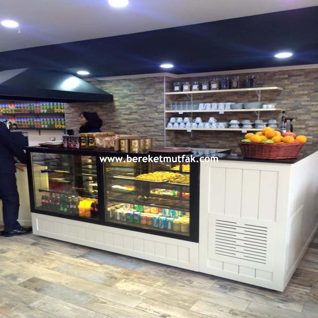 İçecek market kola dolapları