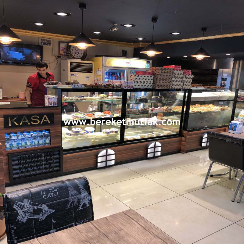 Dikey camlı dekoratif pasta teşhir dolabı